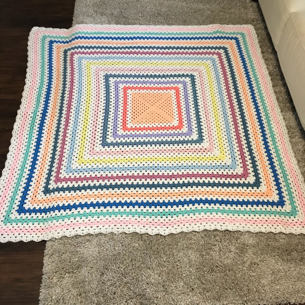 Handmade Crochet Blanket Throw 56” X 60”‎
